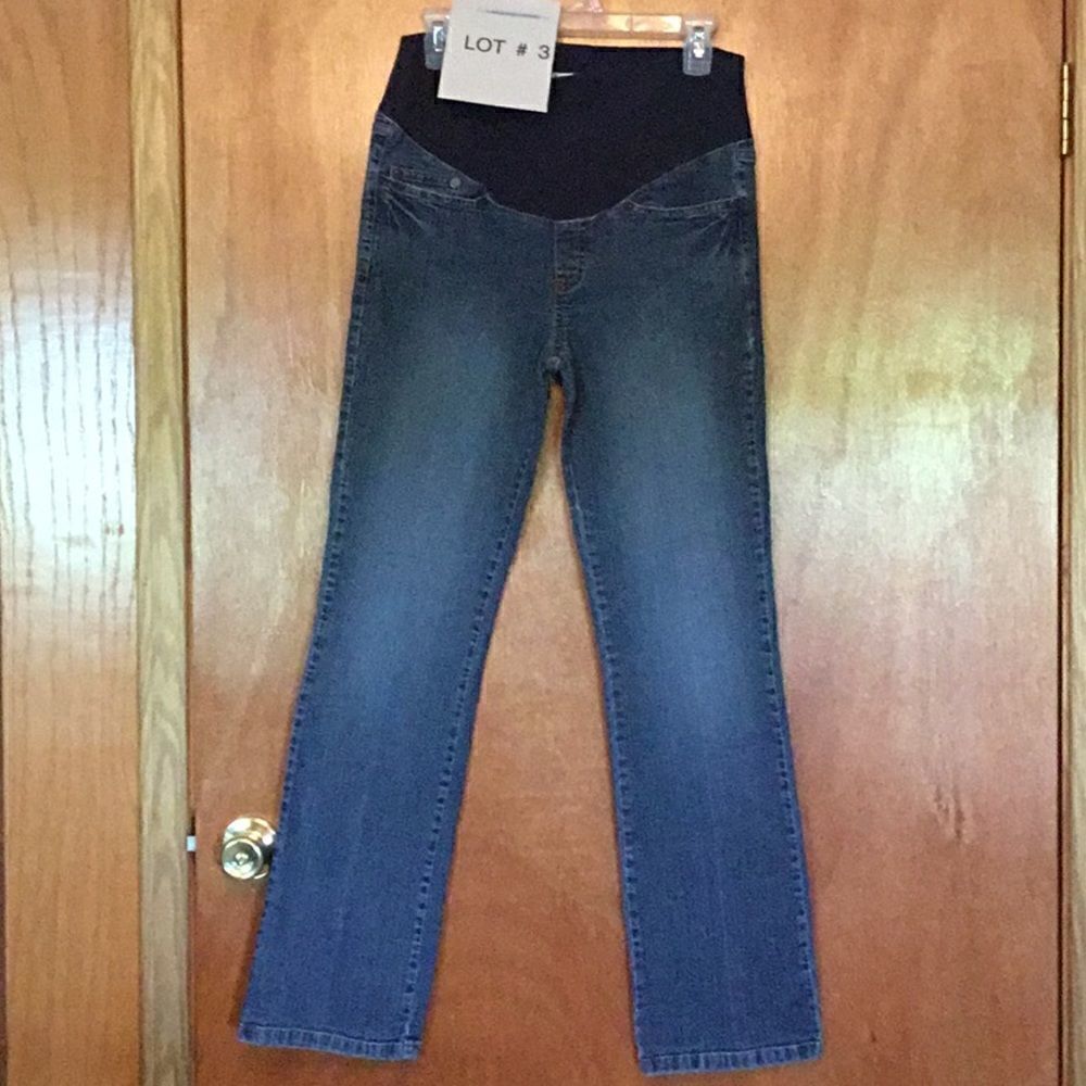 Ladies maternity jeans in size small by DUO